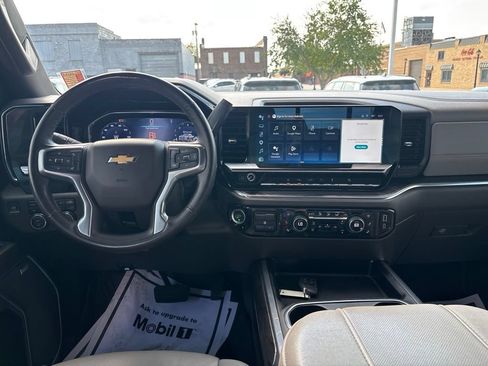 Used 2025 Chevrolet Silverado 2500 LTZ w/ LTZ Plus Package AWD/4WD image 35