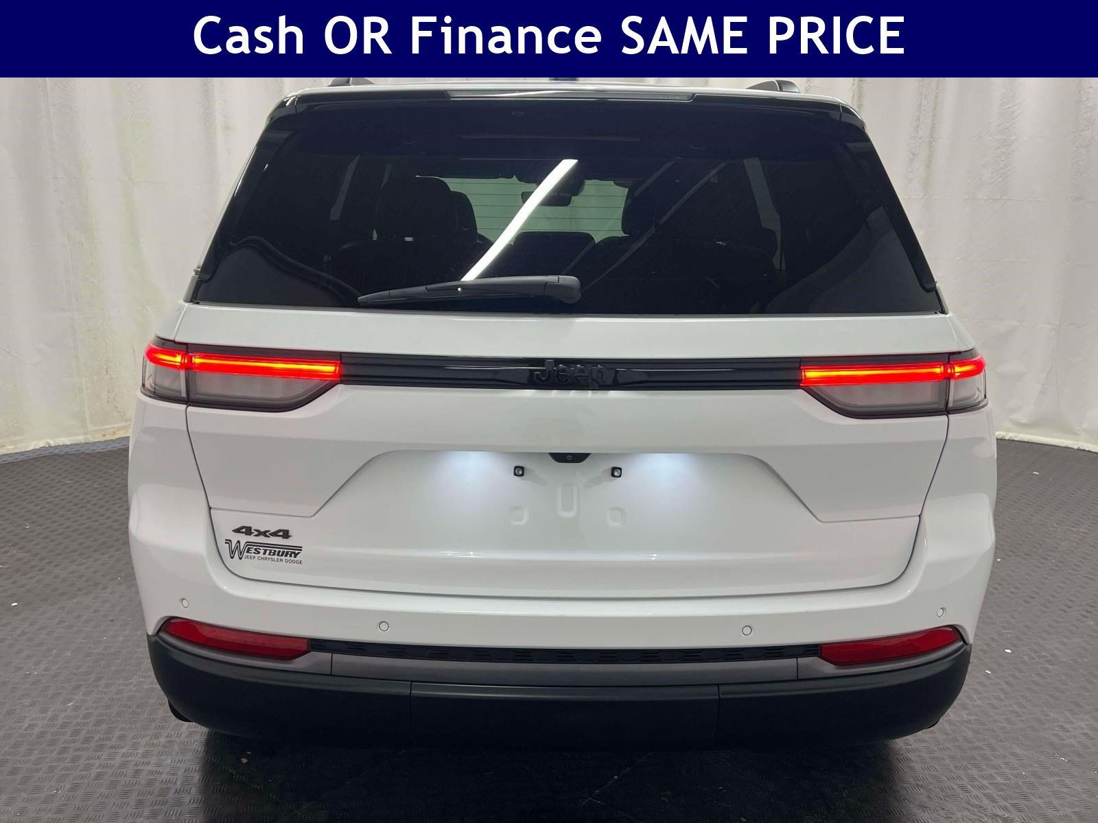 Used 2026 Jeep Grand Cherokee Limited w/ Limited Altitude Package AWD/4WD image 7