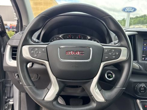 Used 2024 GMC Terrain SLE w/ Driver Convenience Package AWD/4WD image 15