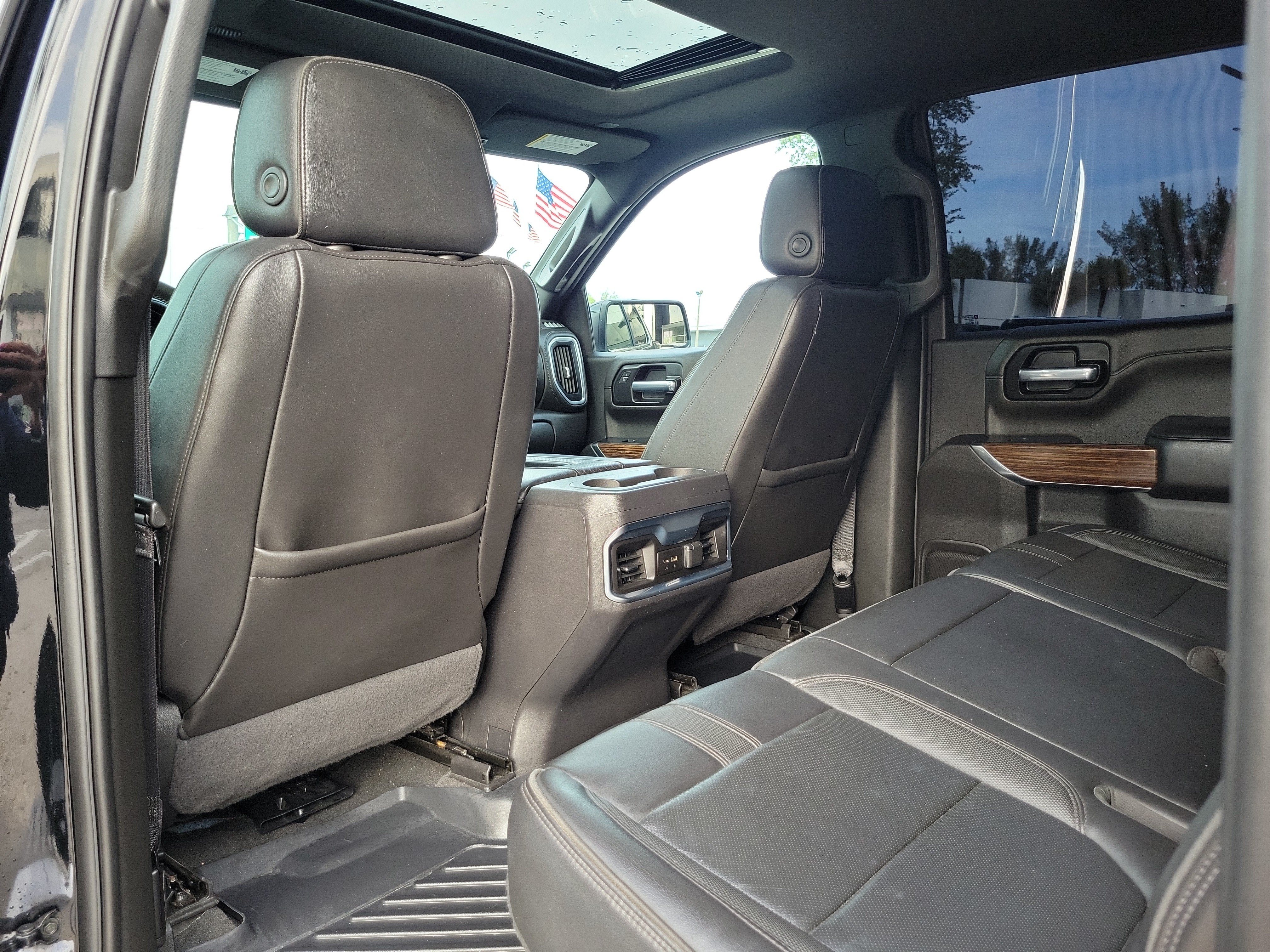 Used 2021 Chevrolet Silverado 1500 High Country RWD image 15