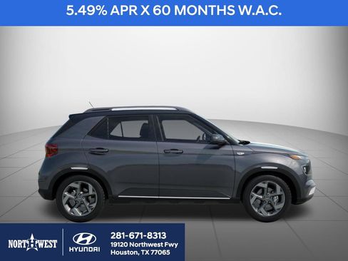 New 2026 Hyundai Venue SEL image 9