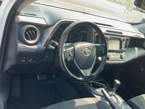 Used 2018 Toyota RAV4 XLE w/ Plus Extra Value Package AWD/4WD image 18