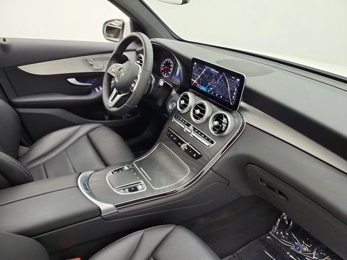 Used 2022 Mercedes-Benz GLC 300 4MATIC Coupe image 17