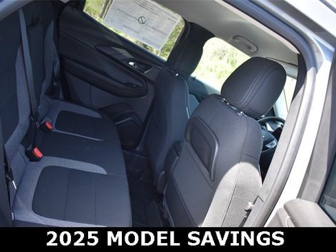 New 2025 Chevrolet TrailBlazer LT w/ Convenience Package image 13