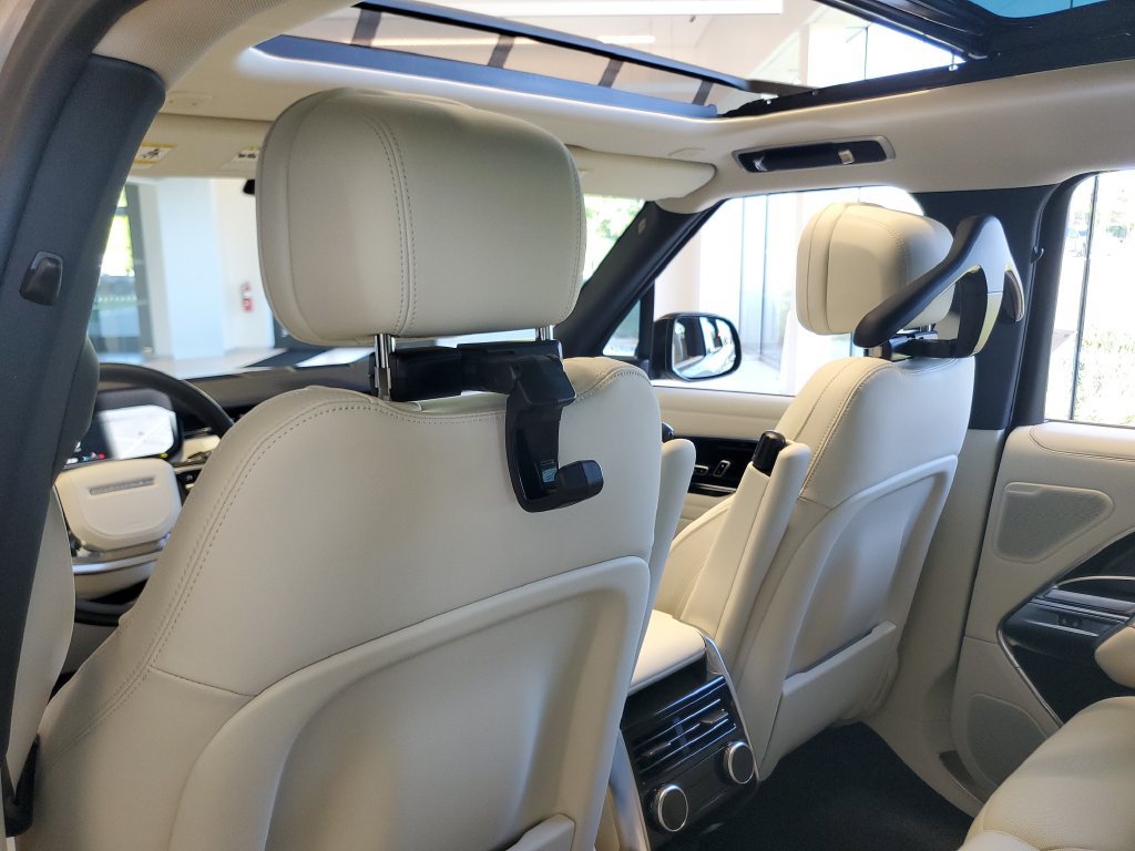New 2026 Land Rover Range Rover SE AWD/4WD image 25