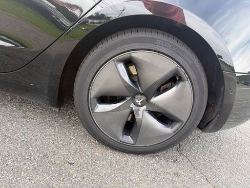 Used 2018 Tesla Model 3 Long Range RWD image 28