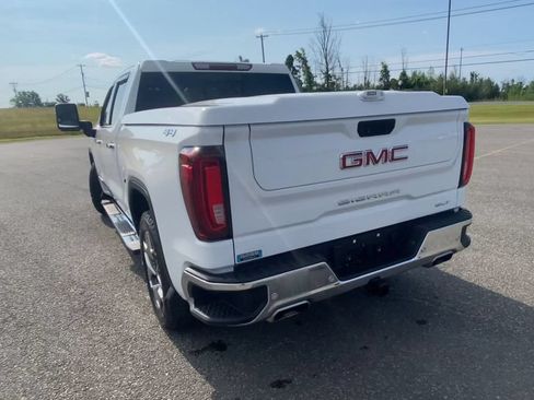 Used 2023 GMC Sierra 1500 SLT w/ SLT Premium Plus Package AWD/4WD image 7