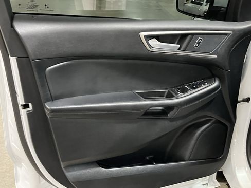 Used 2024 Ford Edge SEL image 15
