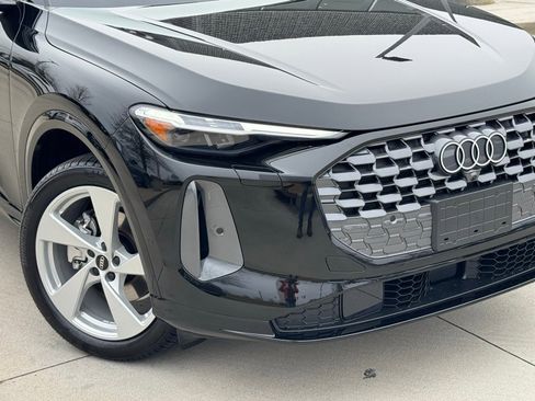 New 2025 Audi Q5 Premium Plus image 6