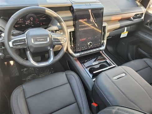 New 2026 GMC Yukon Denali w/ Sun & Power Step Package image 11