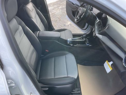 New 2026 Chevrolet Trax LT w/ LT Convenience Package image 20