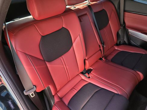 Used 2024 Genesis GV70 3.5T Sport image 21