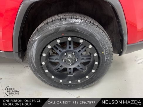 Used 2020 Jeep Grand Cherokee Trailhawk image 12