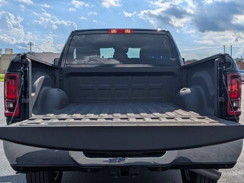 Used 2026 RAM 2500 Big Horn AWD/4WD image 25