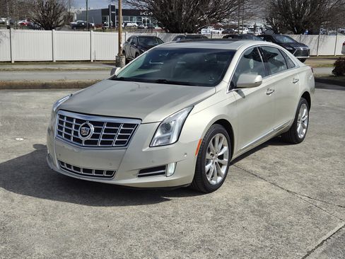 Used 2014 Cadillac XTS Luxury w/ Driver Awareness Package image 2
