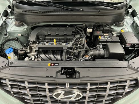 Used 2025 Hyundai Venue SEL FWD image 59