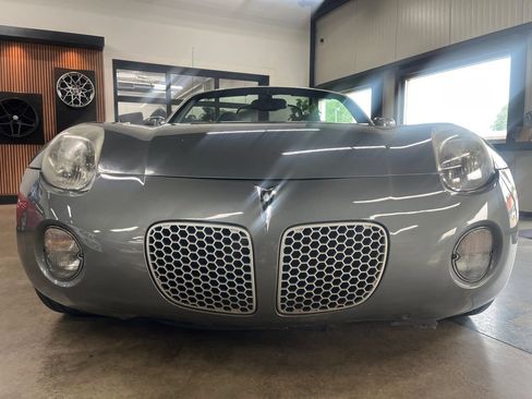 Used 2007 Pontiac Solstice Convertible w/ Premium Package RWD image 22