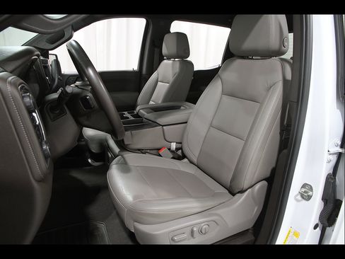 Certified 2021 Chevrolet Silverado 1500 LT w/ Convenience Package II AWD/4WD image 5
