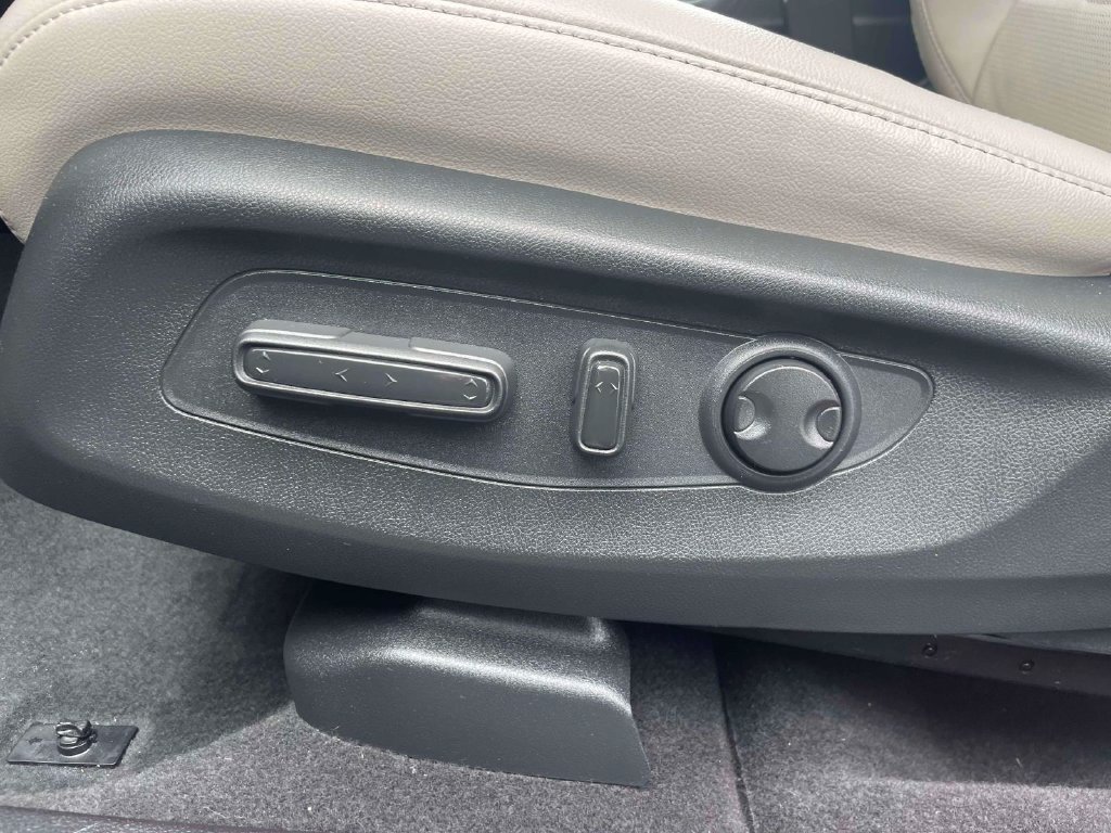 Used 2024 Honda CR-V EX-L image 17