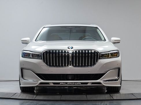 Used 2022 BMW ALPINA B7 xDrive AWD/4WD image 40