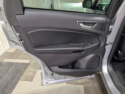 Used 2022 Ford Edge SE AWD/4WD image 8