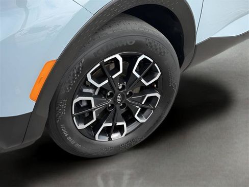 Used 2023 Hyundai Santa Cruz SEL w/ Activity Package FWD image 6
