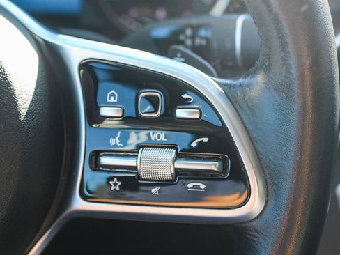 Used 2019 Mercedes-Benz C 300 Sedan image 24