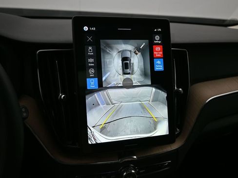 New 2026 Volvo XC60 T8 Plus w/ Climate Package AWD/4WD image 13