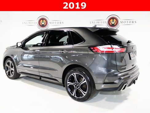 Used 2019 Ford Edge ST w/ Cold Weather Package image 3
