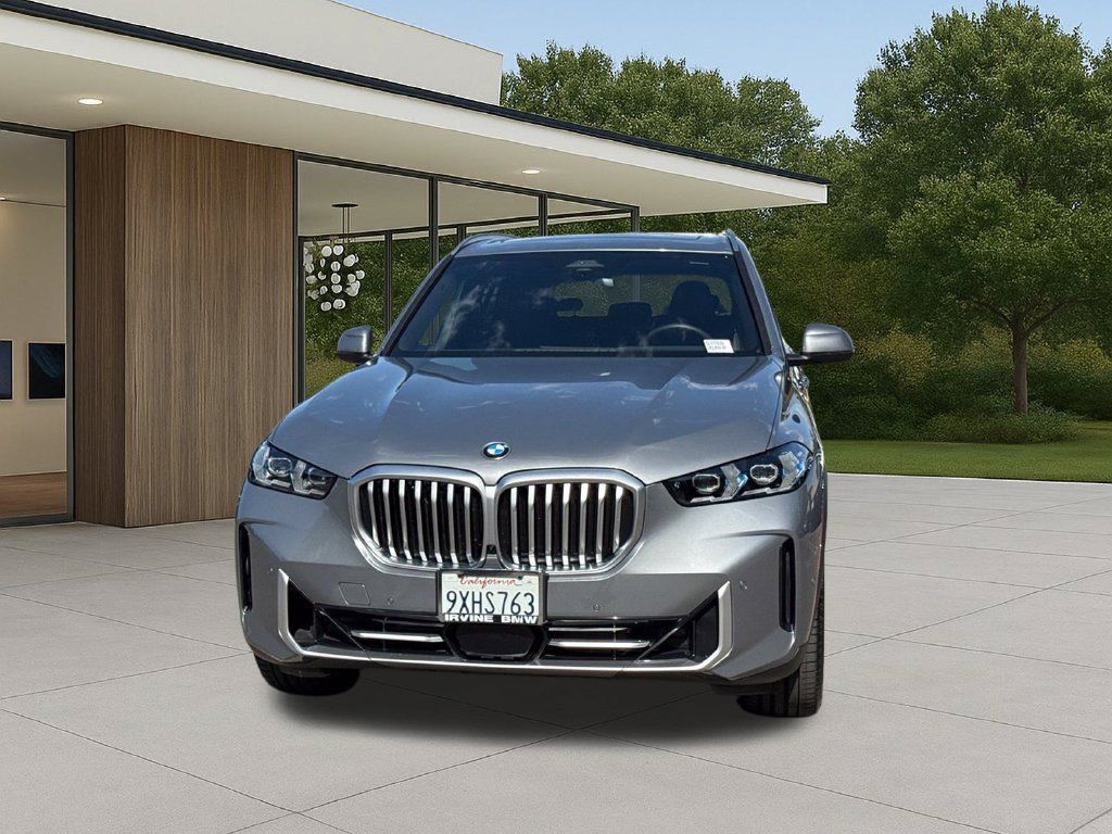 Used 2026 BMW X5 sDrive40i w/ Parking Assistance Package RWD image 3