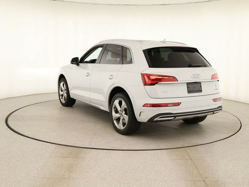Used 2021 Audi Q5 2.0T Premium Plus w/ Premium Plus Package AWD/4WD image 4