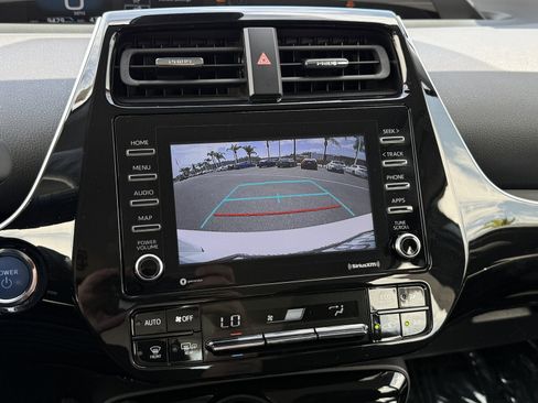 Certified 2022 Toyota Prius LE FWD image 31