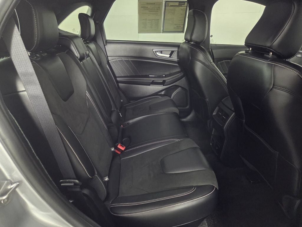 Used 2020 Ford Edge ST AWD/4WD image 28