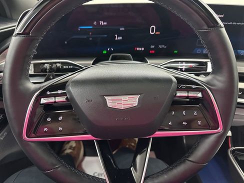 Certified 2025 Cadillac Lyriq Luxury image 32