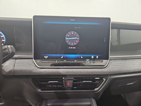 New 2026 Volkswagen Tiguan S AWD/4WD image 18