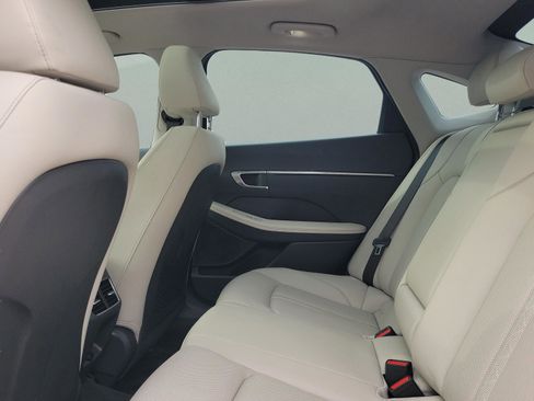 Used 2023 Hyundai Sonata Limited w/ Preferred Accessory Package image 10
