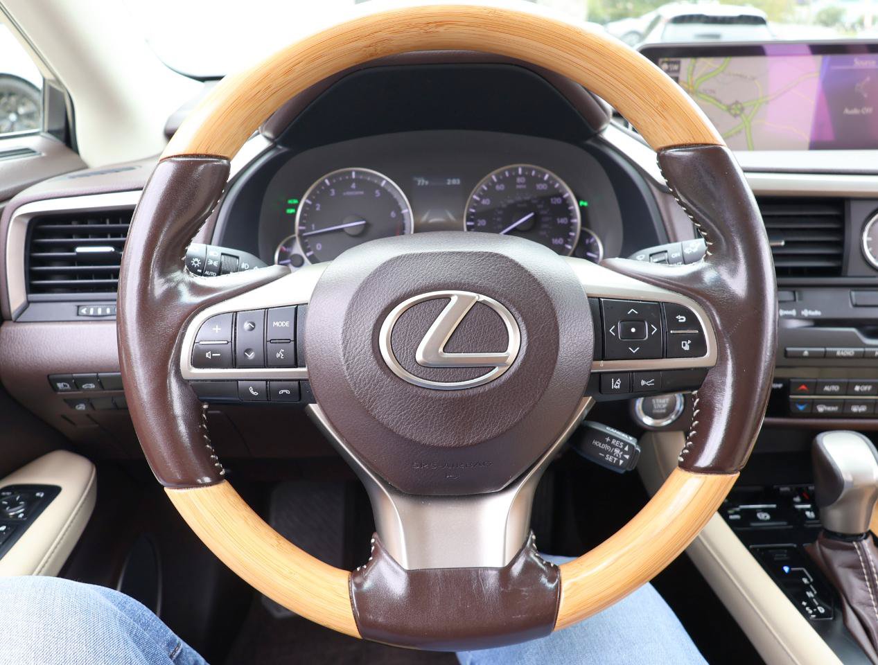 Used 2019 Lexus RX 350L FWD image 26