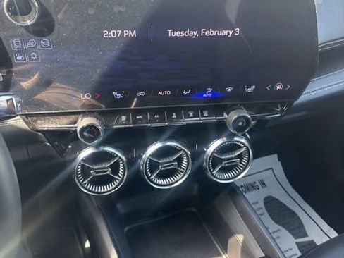 Used 2024 Chevrolet Blazer EV LT image 13