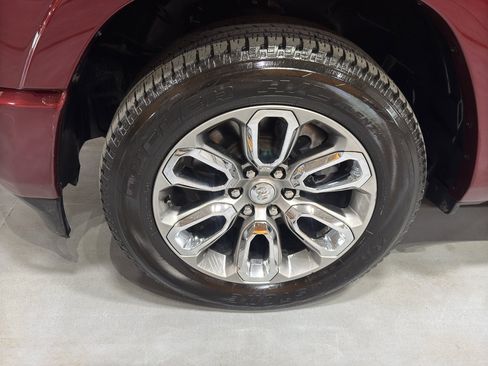 Used 2021 RAM 1500 Laramie image 9