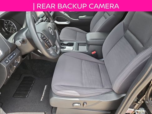 Used 2024 Nissan Frontier SV w/ SV Convenience Package RWD image 12