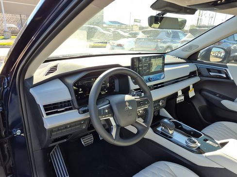 New 2026 Mitsubishi Outlander SEL FWD image 31
