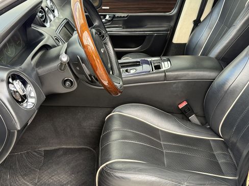 Used 2012 Jaguar XJ L RWD image 18