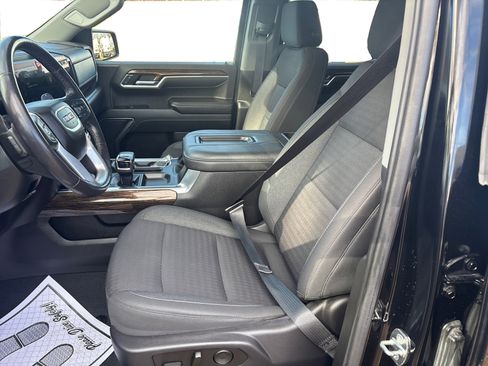 Used 2022 GMC Sierra 1500 Elevation image 9