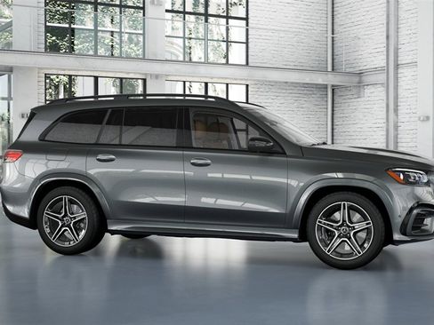 New 2026 Mercedes-Benz GLS 450 4MATIC image 9