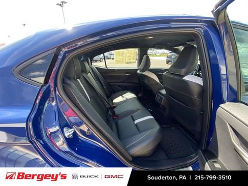 Used 2025 Toyota Camry SE w/ Convenience Package FWD image 31