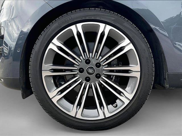 Used 2024 Land Rover Range Rover Sport SE AWD/4WD image 10