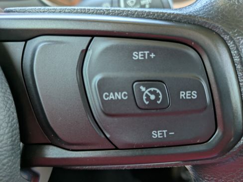 Used 2020 Jeep Gladiator Sport w/ Trailer Tow Package image 30