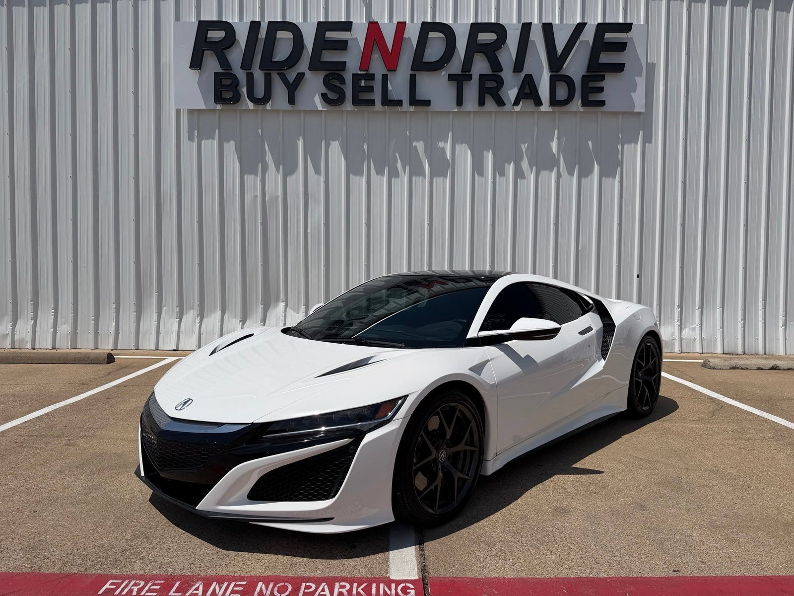 Used 2017 Acura NSX AWD/4WD image 1