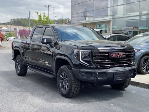 Used 2024 GMC Sierra 1500 AT4X image 8