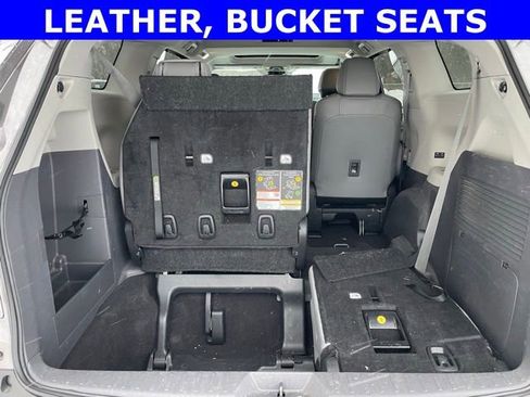 Used 2024 Toyota Sienna XLE image 8